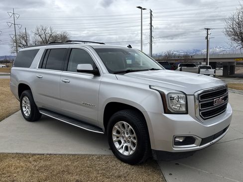 Used 2015 GMC Yukon XL SLT image 7