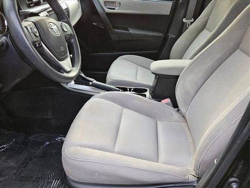 Used 2016 Toyota Corolla LE FWD image 15