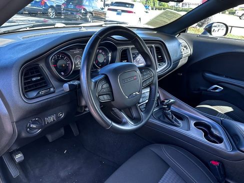 Used 2023 Dodge Challenger SXT image 16