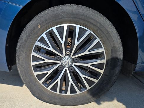 Used 2019 Volkswagen Jetta S image 34