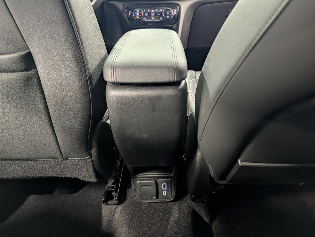 Used 2020 Buick Encore GX Essence w/ Advanced Technology Package AWD/4WD image 29