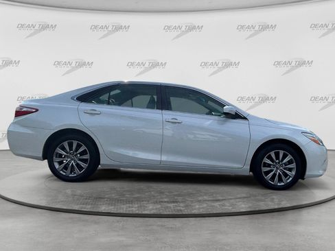 Used 2017 Toyota Camry XLE FWD image 26