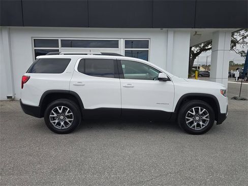 Certified 2023 GMC Acadia SLT image 7