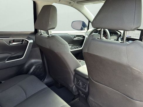 Used 2025 Toyota RAV4 XLE w/ Convenience Package image 29