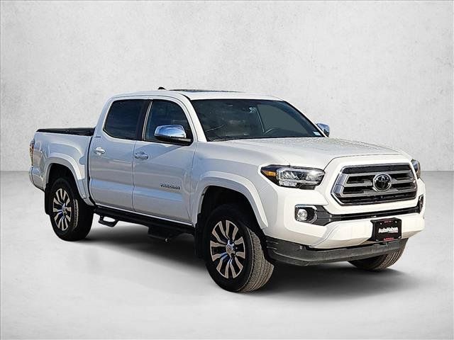 Used 2022 Toyota Tacoma Limited AWD/4WD image 3