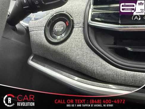 Used 2024 Jeep Compass Latitude AWD/4WD image 13