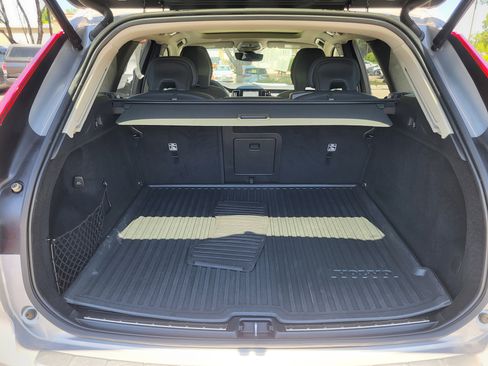 Certified 2023 Volvo XC60 B5 Ultimate w/ Climate Package AWD/4WD image 24
