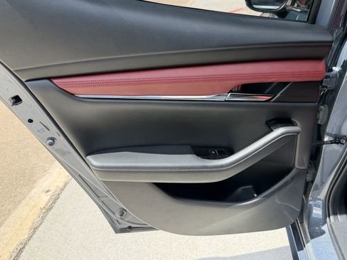 Used 2019 MAZDA MAZDA3 AWD Hatchback w/ Premium Pkg image 24