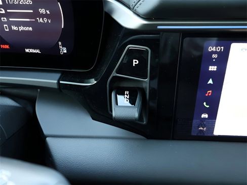 New 2025 Porsche Macan 4S Electric image 28