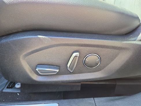 Used 2019 Ford Fusion Titanium AWD/4WD image 12