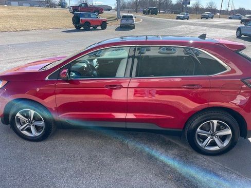 Used 2024 Ford Edge SEL w/ Convenience Package AWD/4WD image 2