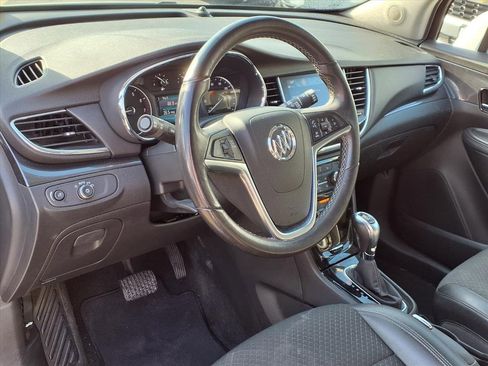 Used 2019 Buick Encore Preferred image 4