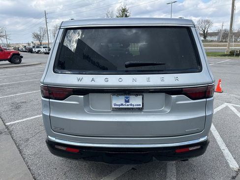 Used 2024 Jeep Wagoneer Series III w/ Rear Seat Video Group 1 AWD/4WD image 10