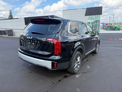 Certified 2024 Kia Telluride LX FWD image 7