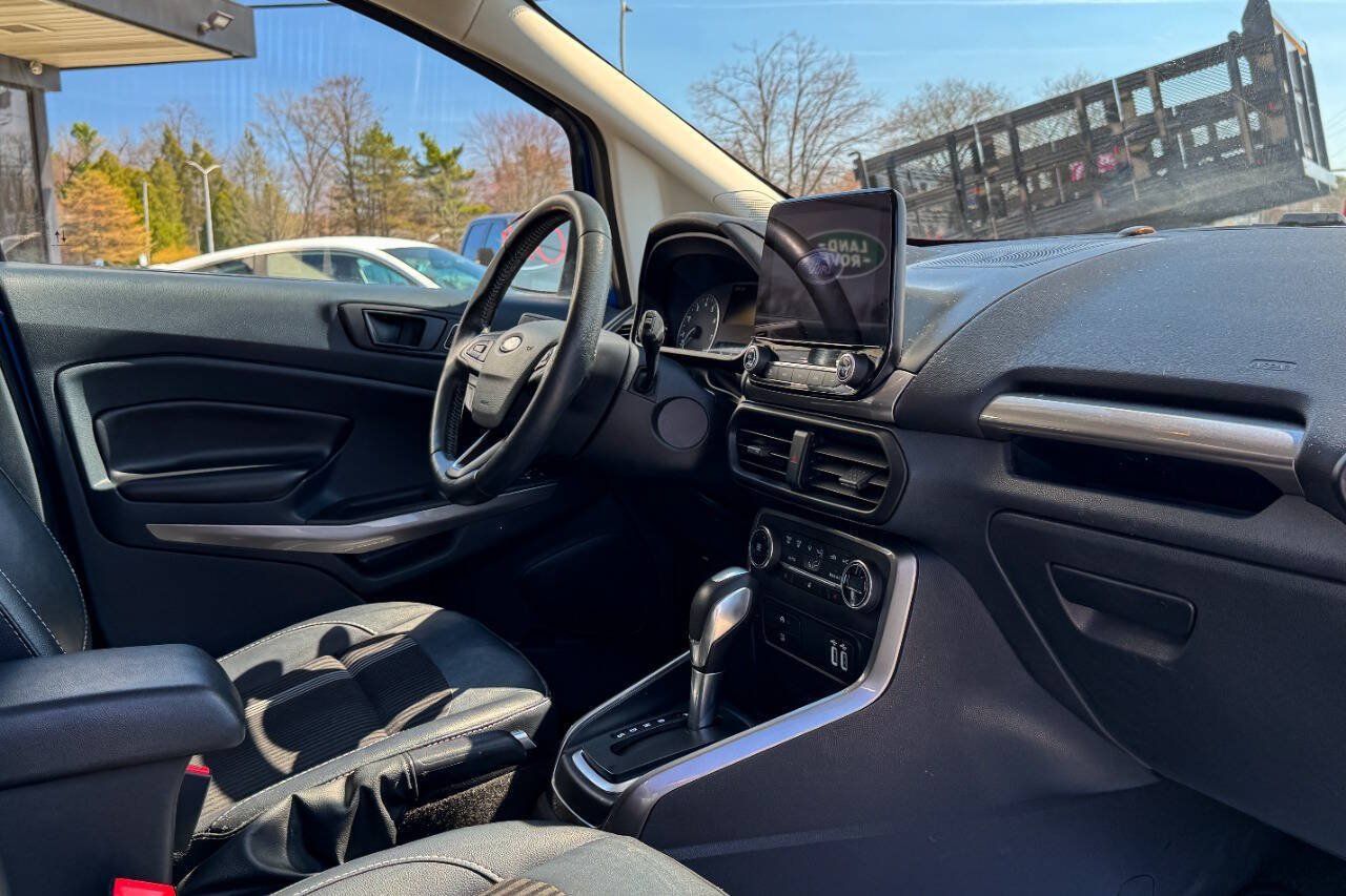 Used 2020 Ford EcoSport SES w/ SES Black Appearance Package AWD/4WD image 13