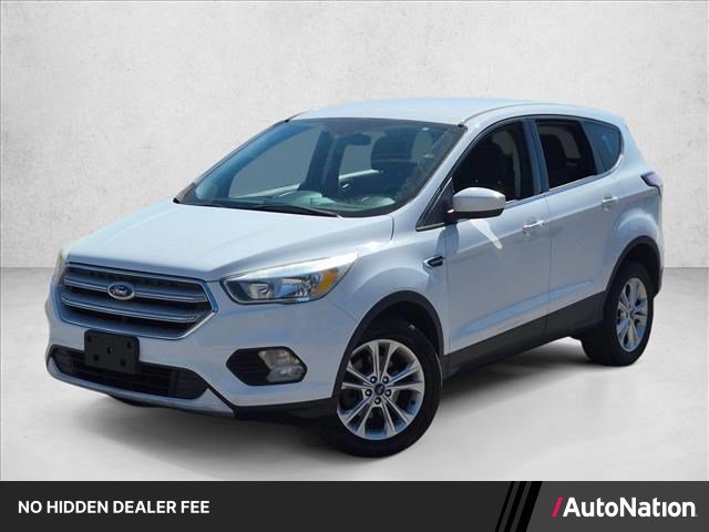 Used 2017 Ford Escape SE FWD image 1