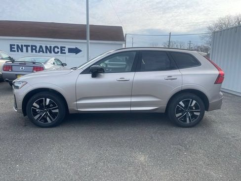 New 2026 Volvo XC60 B5 Plus w/ Climate Package AWD/4WD image 4