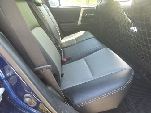 Used 2018 Toyota 4Runner SR5 Premium image 13