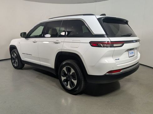 Used 2022 Jeep Grand Cherokee Limited 4xe AWD/4WD image 6