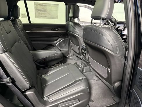 New 2026 Jeep Grand Cherokee L Limited AWD/4WD image 33