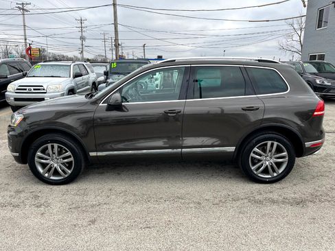 Used 2015 Volkswagen Touareg TDI image 3