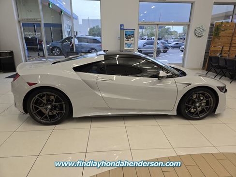 Used 2017 Acura NSX AWD/4WD image 8