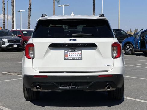 Used 2024 Ford Explorer ST-Line w/ Class IV Trailer Tow Package image 4