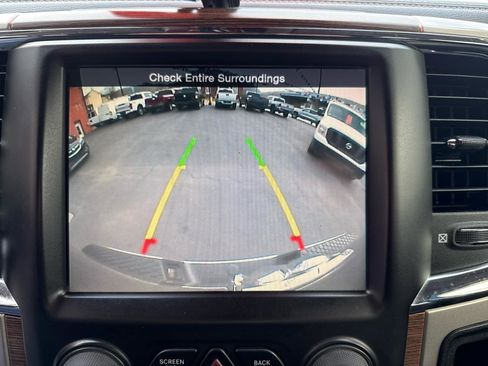 Used 2014 RAM 1500 Laramie image 18