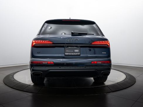 Certified 2025 Audi Q7 2.0T Premium w/ Convenience Plus Package image 20