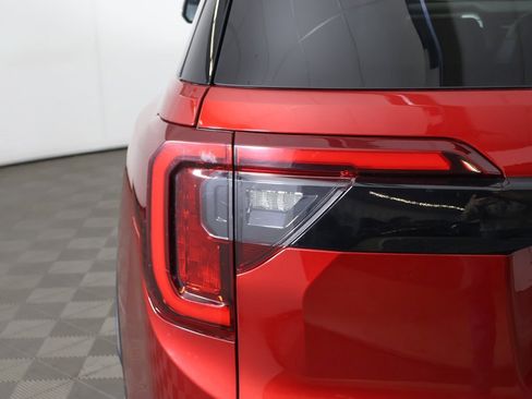 Used 2021 GMC Acadia SLT w/ Elevation Edition image 20