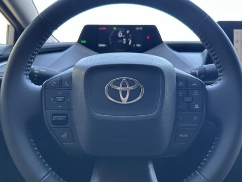 Certified 2024 Toyota Prius LE FWD image 27