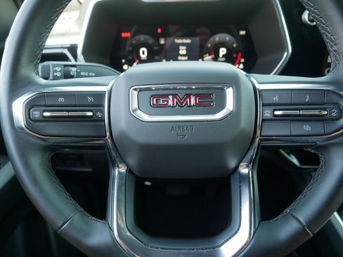 Used 2024 GMC Canyon Elevation w/ Elevation Premium Package AWD/4WD image 25