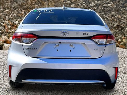Used 2022 Toyota Corolla LE FWD image 4
