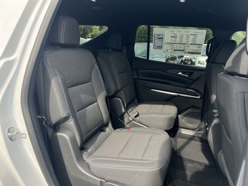 New 2026 Chevrolet Traverse LT image 34