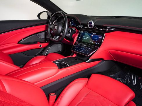 Used 2024 Maserati GranTurismo Trofeo AWD/4WD image 15