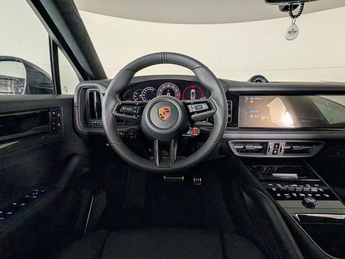 New 2026 Porsche Cayenne Turbo GT AWD/4WD image 21