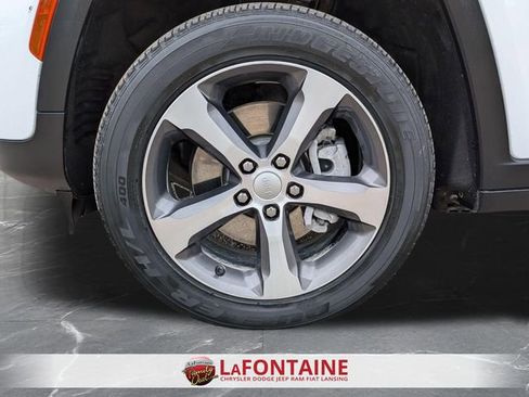 Used 2022 Jeep Grand Cherokee Limited 4xe AWD/4WD image 32