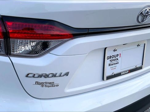 Used 2024 Toyota Corolla LE FWD image 28