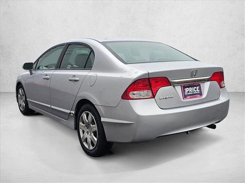 Used 2010 Honda Civic LX image 3