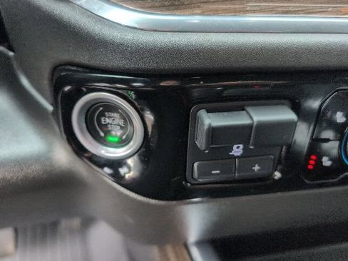 Certified 2022 Chevrolet Silverado 1500 LT Trail Boss AWD/4WD image 31