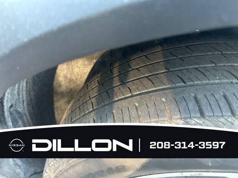 Used 2025 Nissan Rogue SV AWD/4WD image 29