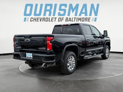 Used 2024 Chevrolet Silverado 2500 High Country image 6