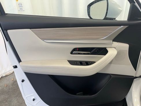 New 2026 MAZDA CX-90 Plug-In Hybrid w/ Premium Plus image 9