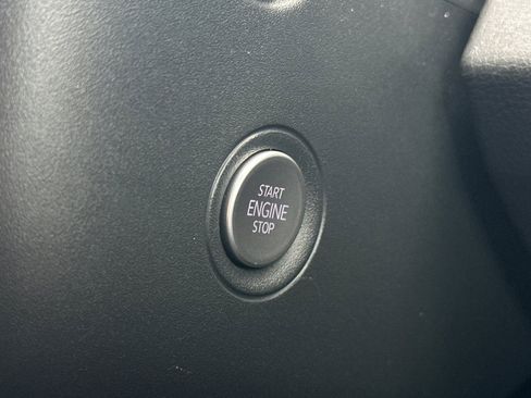 Certified 2022 Volkswagen ID.4 Pro S w/ Gradient Package image 23