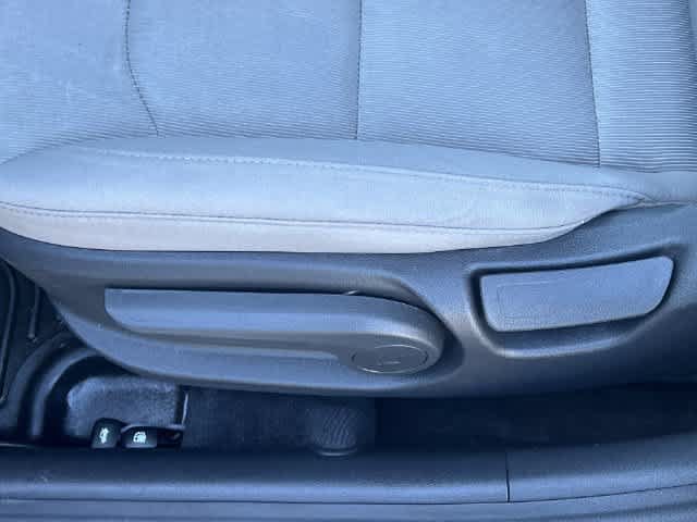 Used 2018 Hyundai Elantra SEL FWD image 30