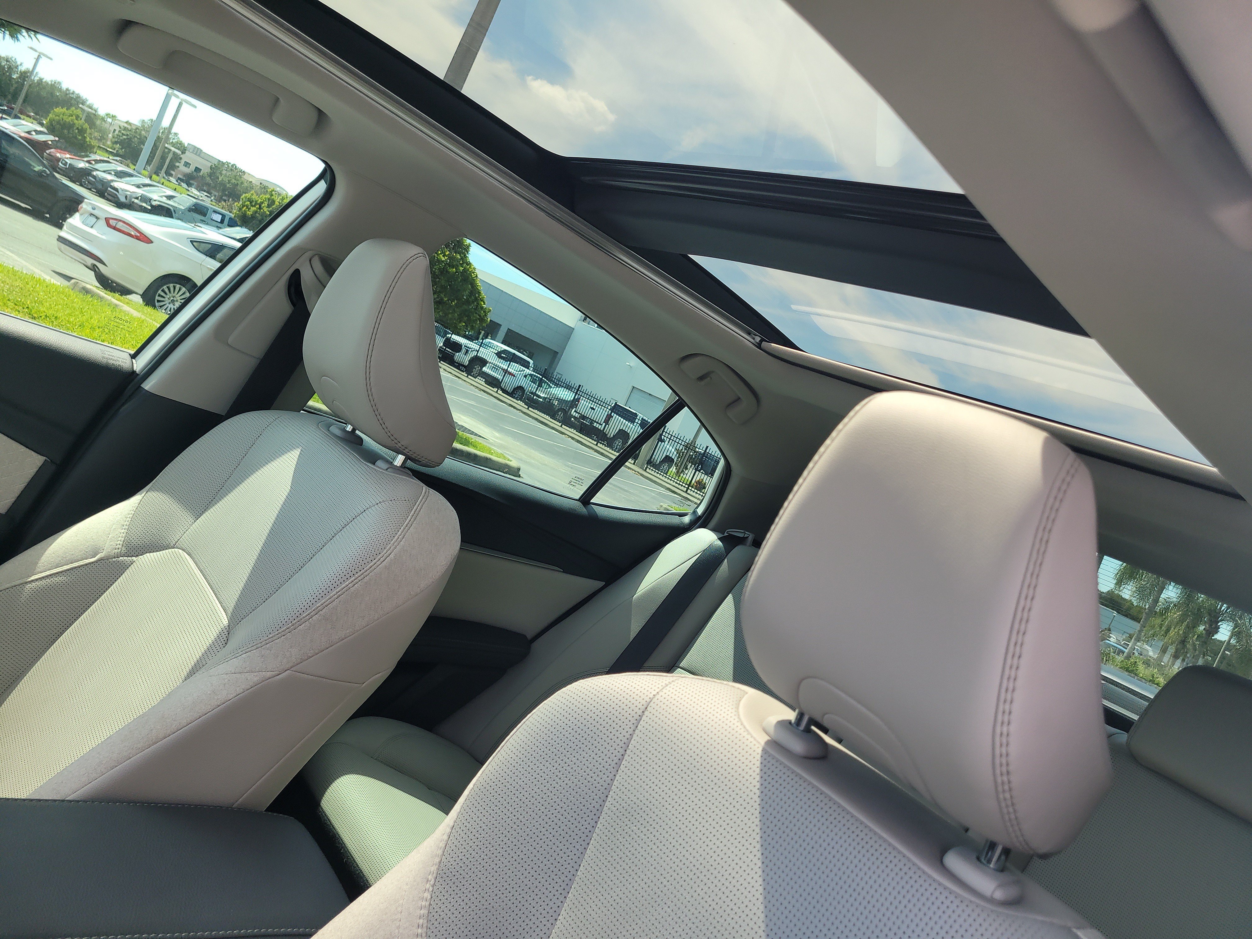 Certified 2025 Toyota Camry XLE w/ Premium Plus Package FWD image 18
