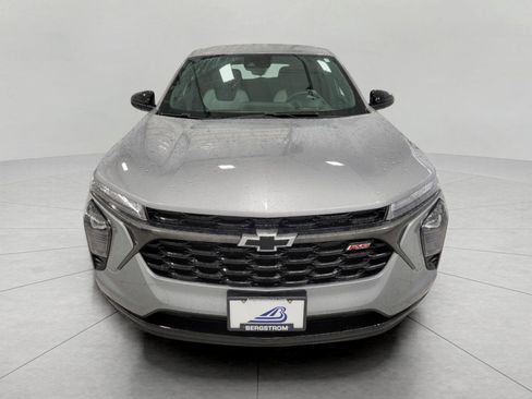 Used 2024 Chevrolet Trax RS w/ Driver Confidence Package image 12