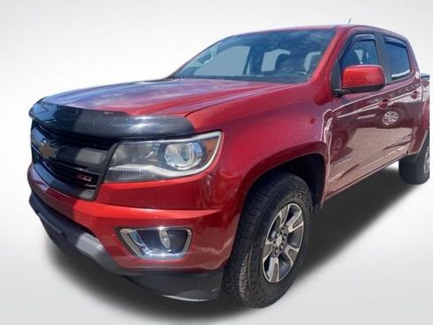Used 2016 Chevrolet Colorado Z71 AWD/4WD image 2