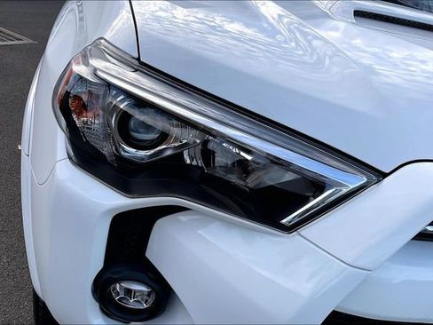 Used 2023 Toyota 4Runner TRD Off-Road AWD/4WD image 27