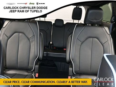 New 2026 Chrysler Pacifica Limited image 25